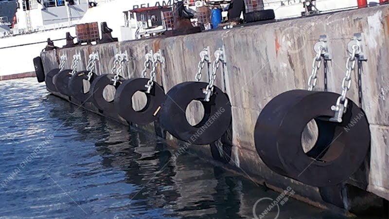 цилиндрическое морское резиновое крыло