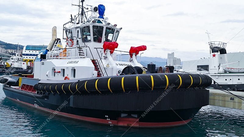 tugboat cylindrical fenders