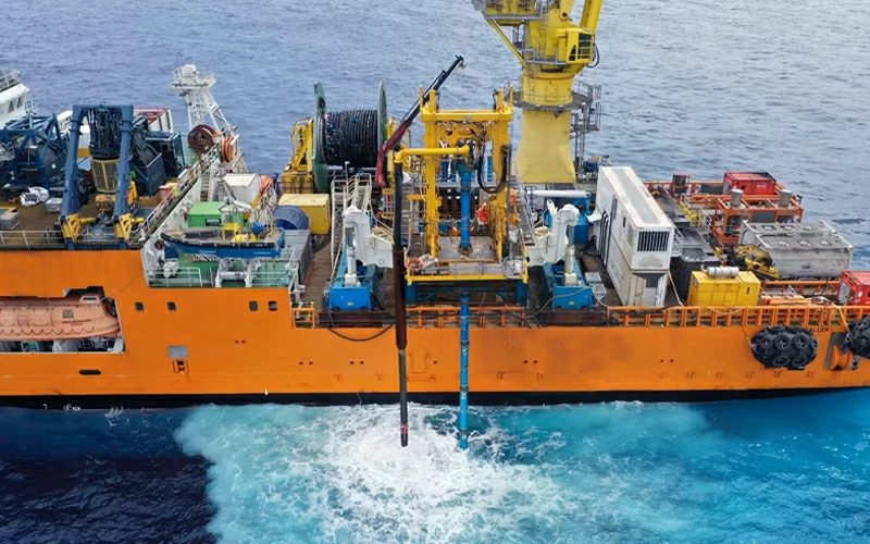 jangkar dan rantai jangkar kapal rekayasa lepas pantai