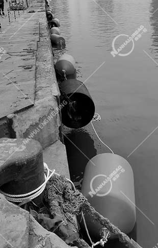 泡沫护舷-实际案例4